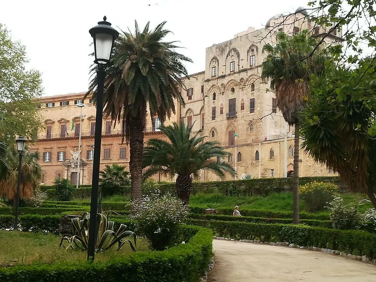 Jennys Place Palermo 3*,  Italien